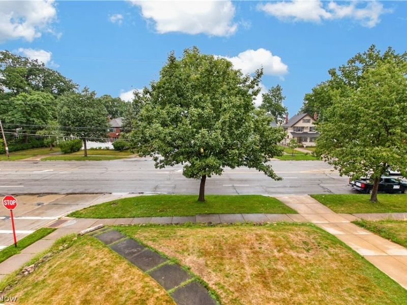 16317 Clifton Boulevard, Lakewood, OH 44107 Photo 3