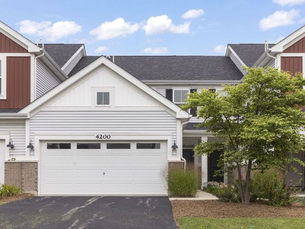 4200 Calder Lane , Aurora, IL 60504