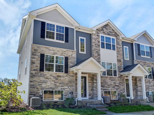 1305 Foxglove Drive , Bartlett, IL 60103