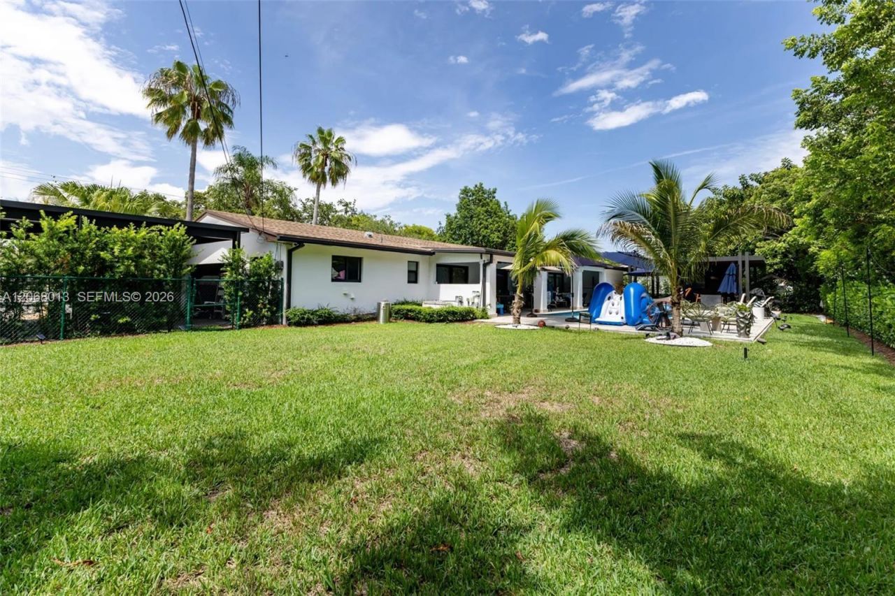 7340 SW 120th St, Pinecrest, FL 33156 Photo