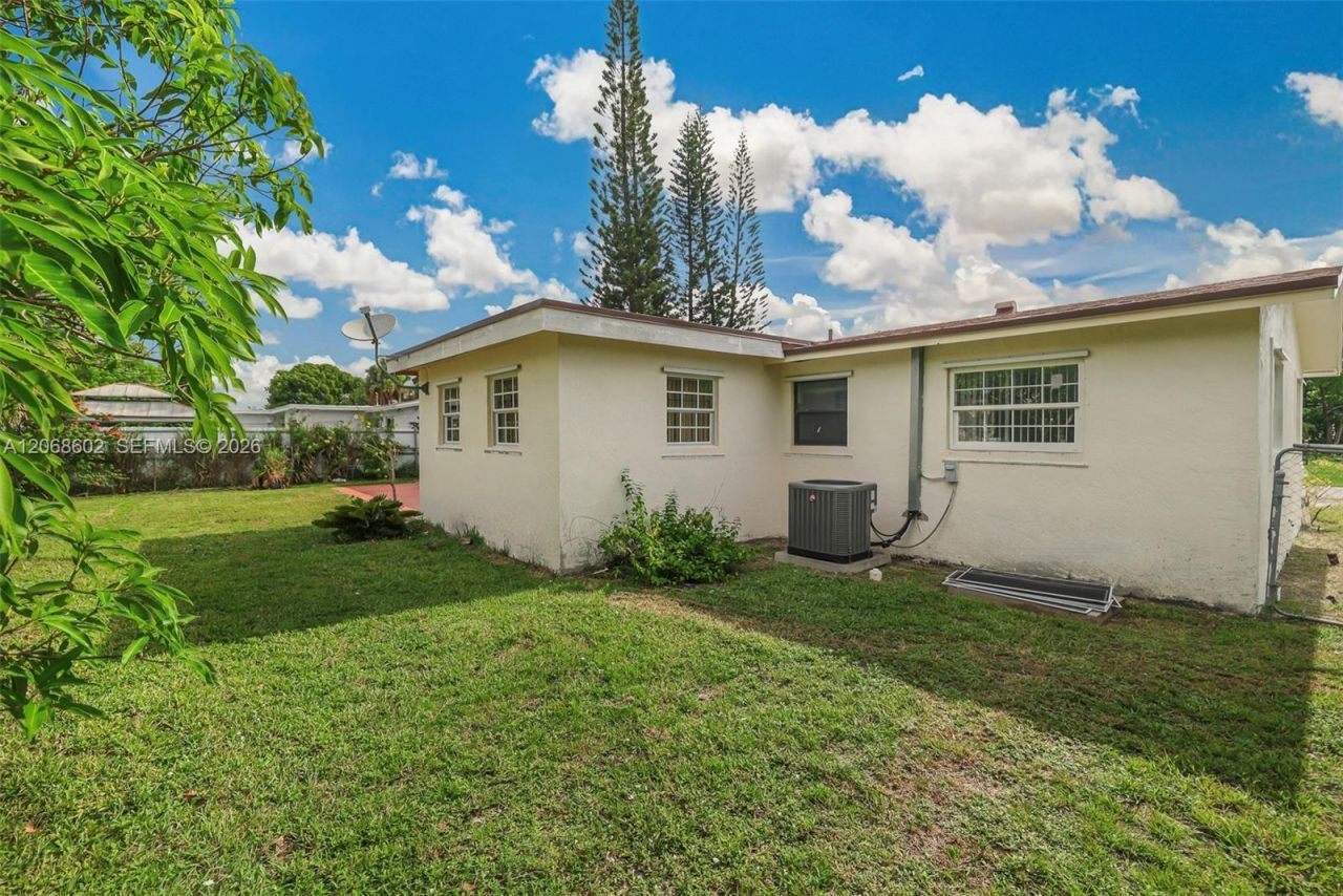 621 SW 30th Ave, Fort Lauderdale, FL 33312 Photo