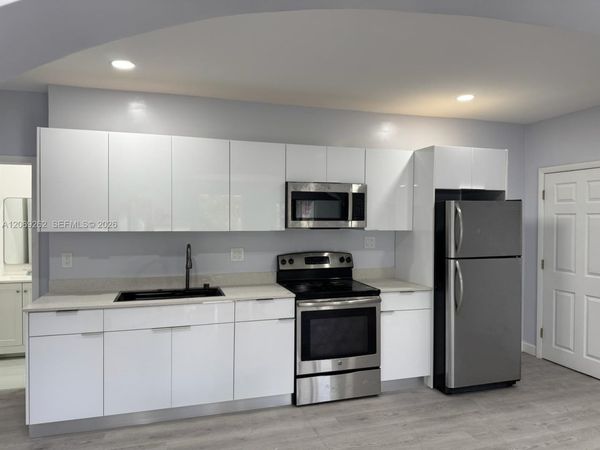 3171 SW 26th St , Unit 3, Miami, FL 33133