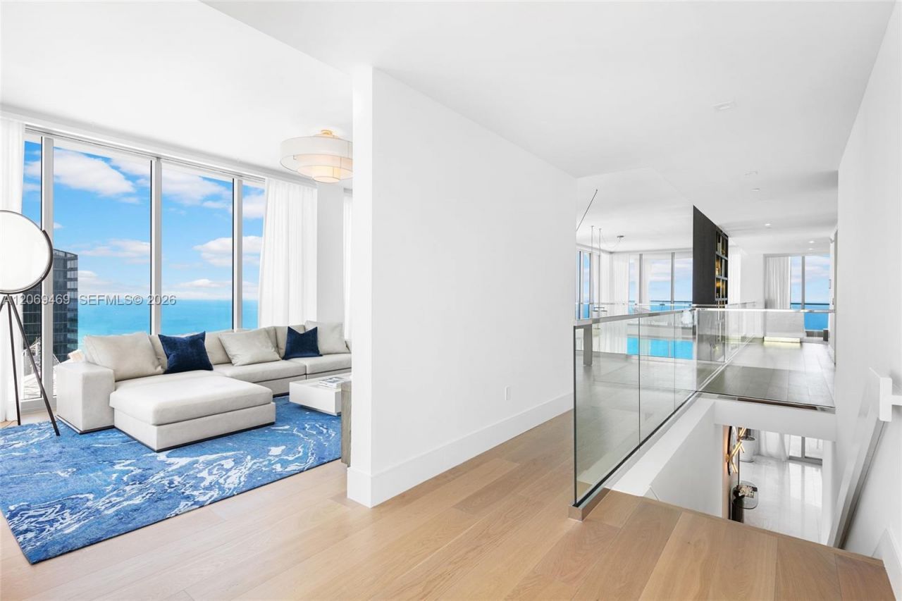 16901 Collins Ave , Unit 5305, Sunny Isles Beach, FL 33160 Photo