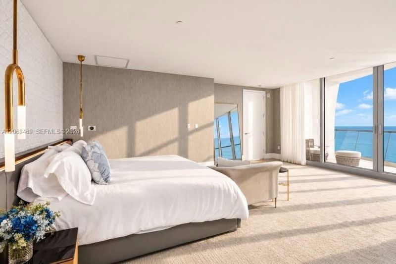 16901 Collins Ave , Unit 5305, Sunny Isles Beach, FL 33160 Photo