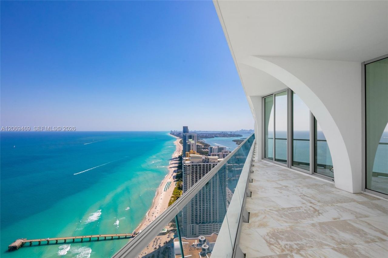 16901 Collins Ave , Unit 5305, Sunny Isles Beach, FL 33160 Photo