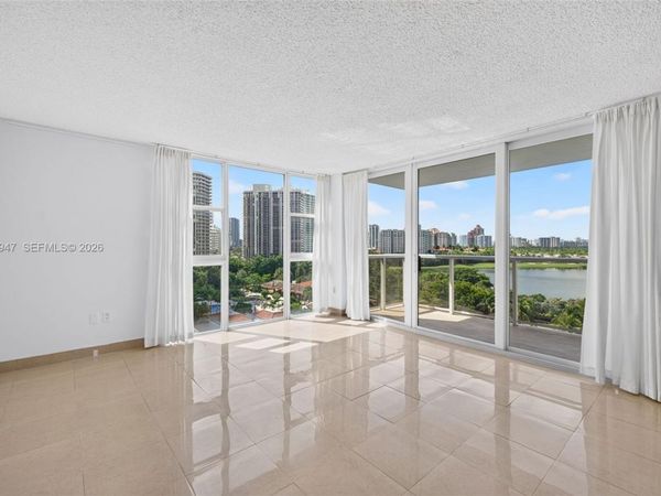 3731 N Country Club Dr, Unit 1023, Aventura, FL 33180