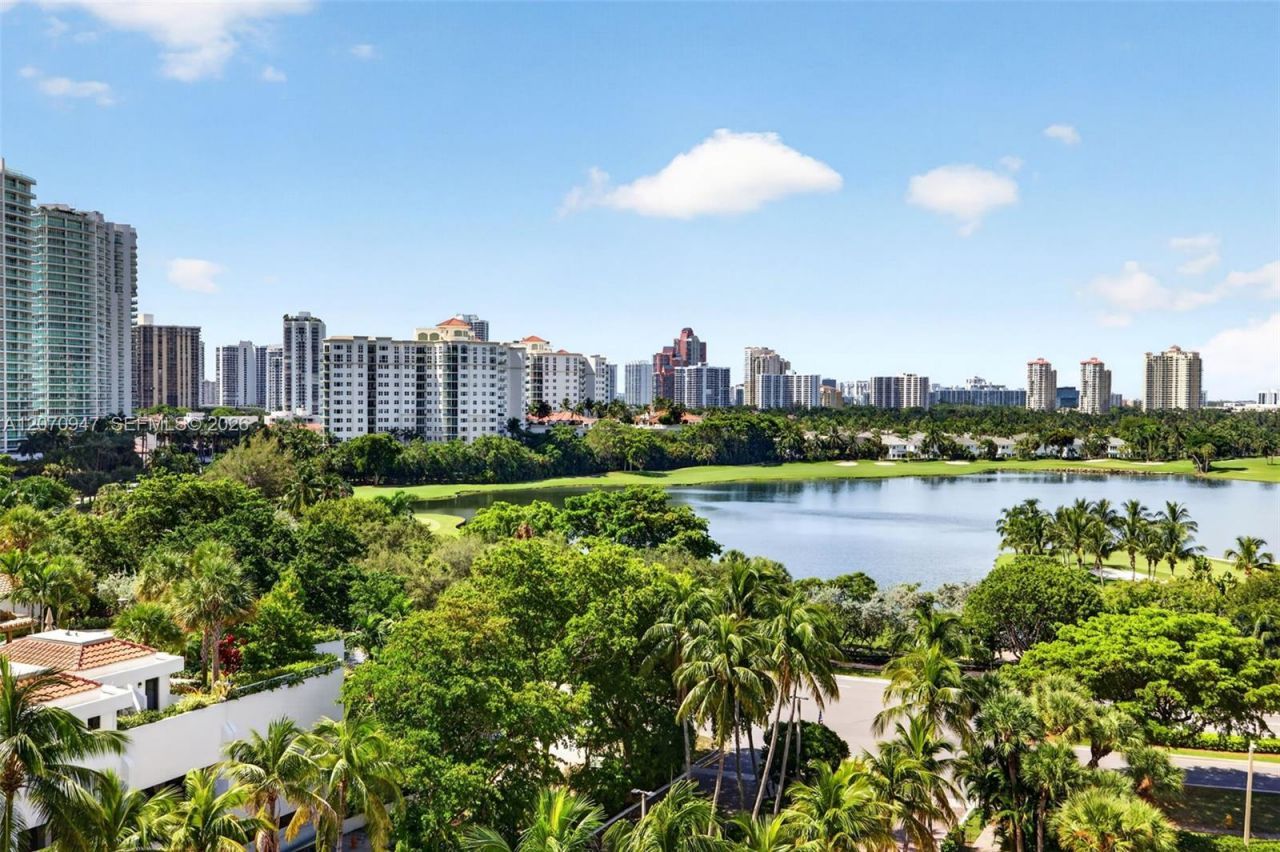 3731 N Country Club Dr, Unit 1023, Aventura, FL 33180 Photo