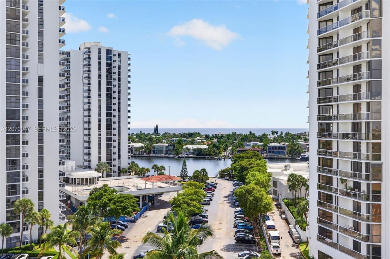 3731 N Country Club Dr, Unit 1023, Aventura, FL 33180 Photo