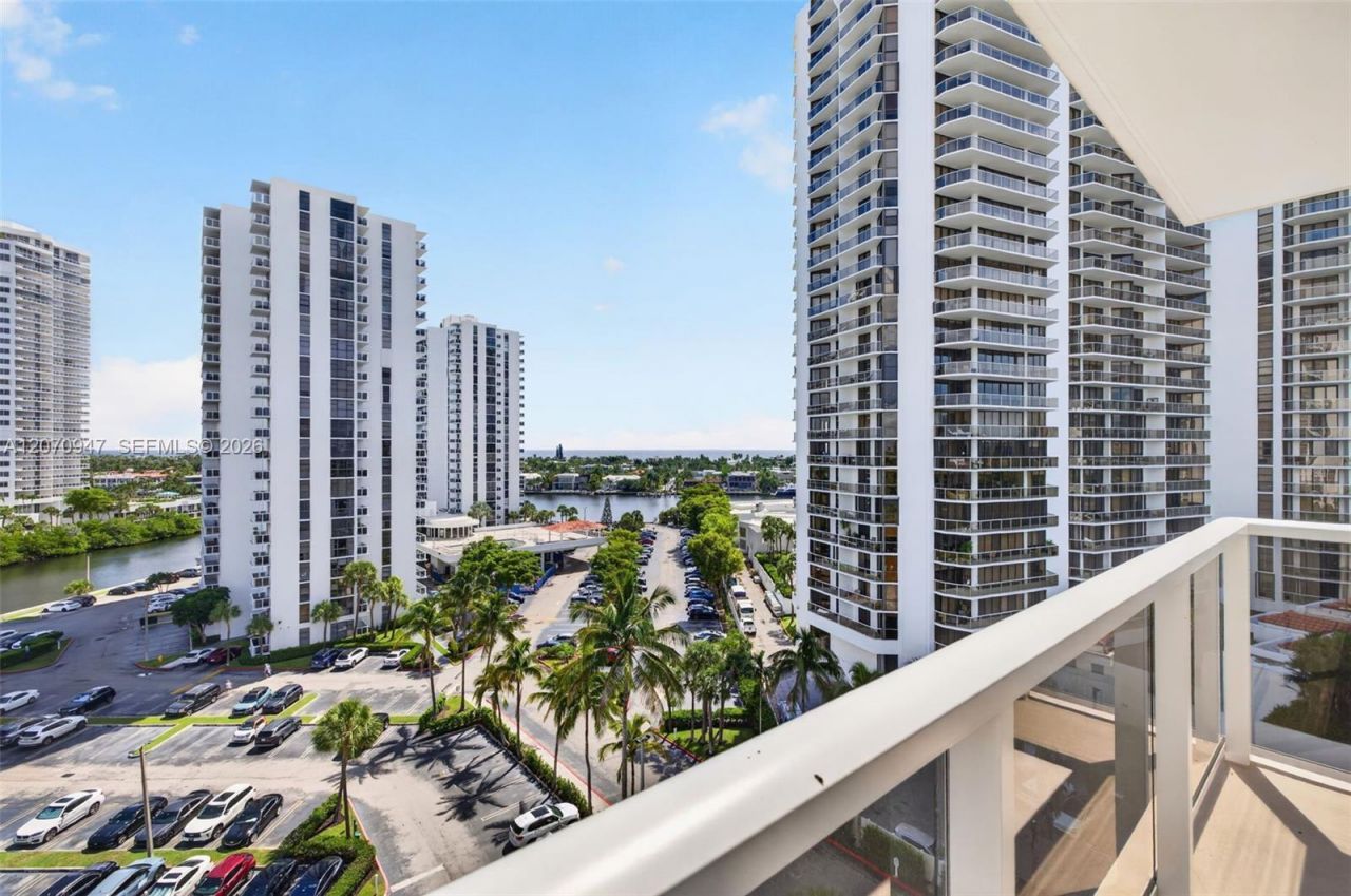 3731 N Country Club Dr, Unit 1023, Aventura, FL 33180 Photo