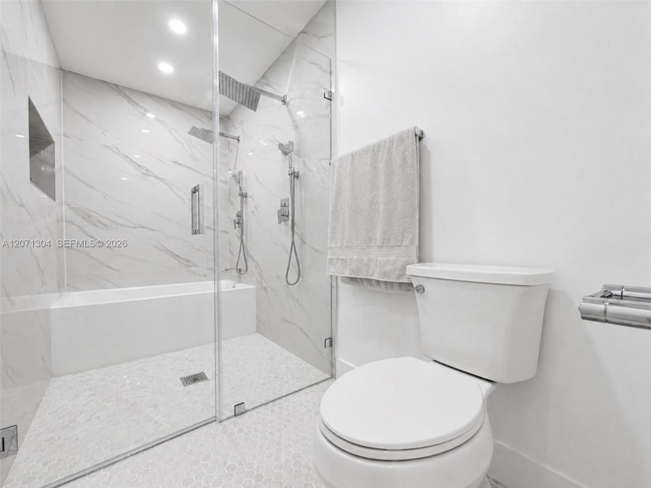 13710 SW 18th Ter , Miami, FL 33175 Photo