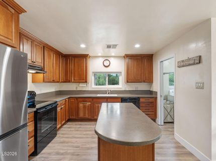 2490 W Moana Lane, Reno, NV 89509 Photo
