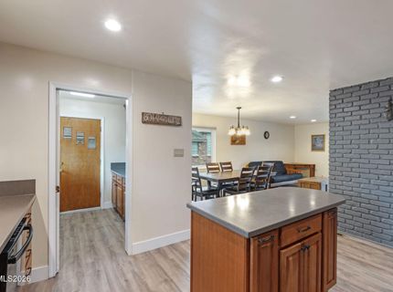 2490 W Moana Lane, Reno, NV 89509 Photo