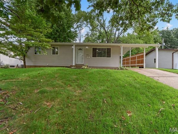 2065 Tahoe Drive, Florissant, MO 63031