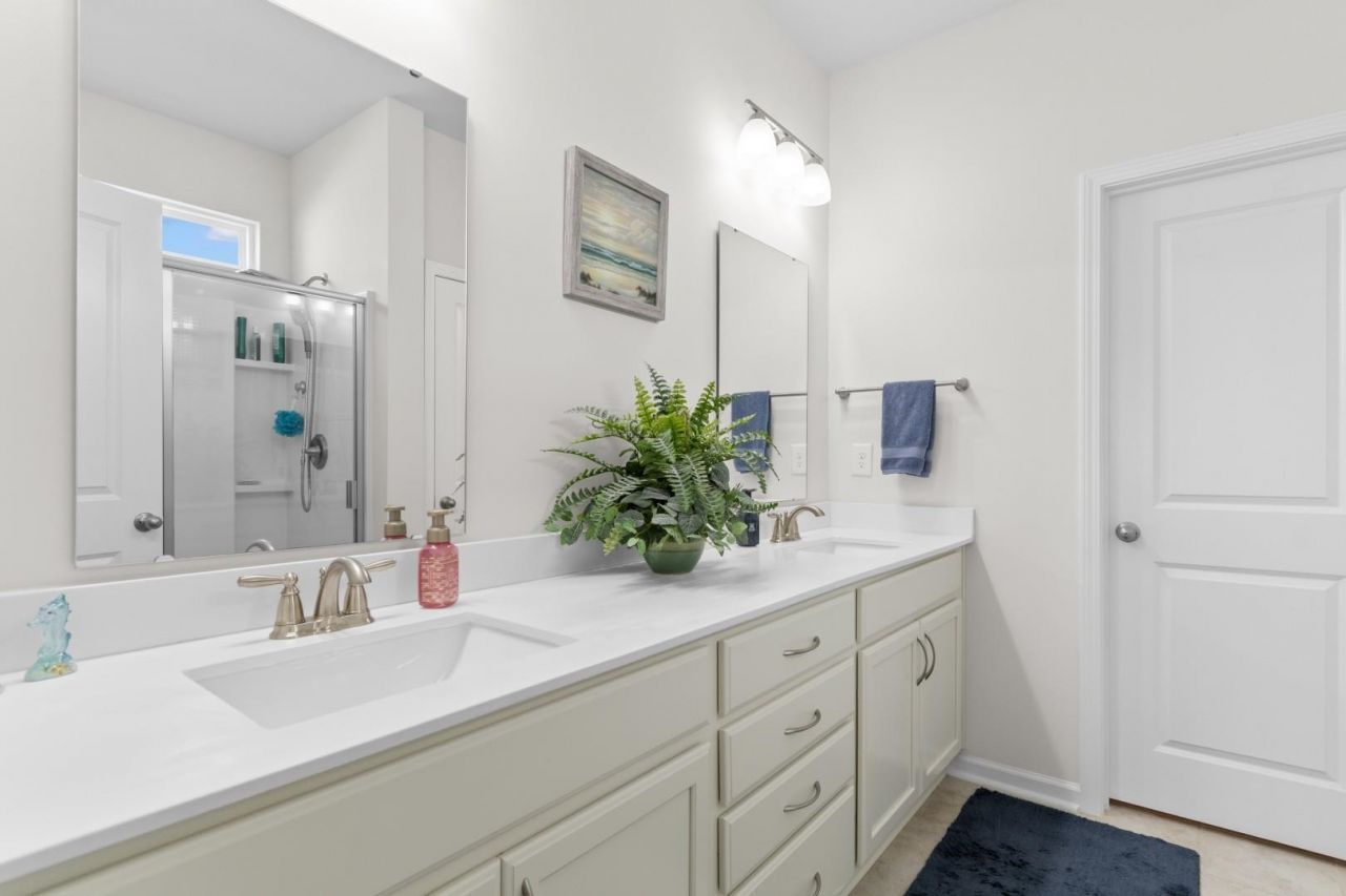 205 Juniata Loop Photo 19