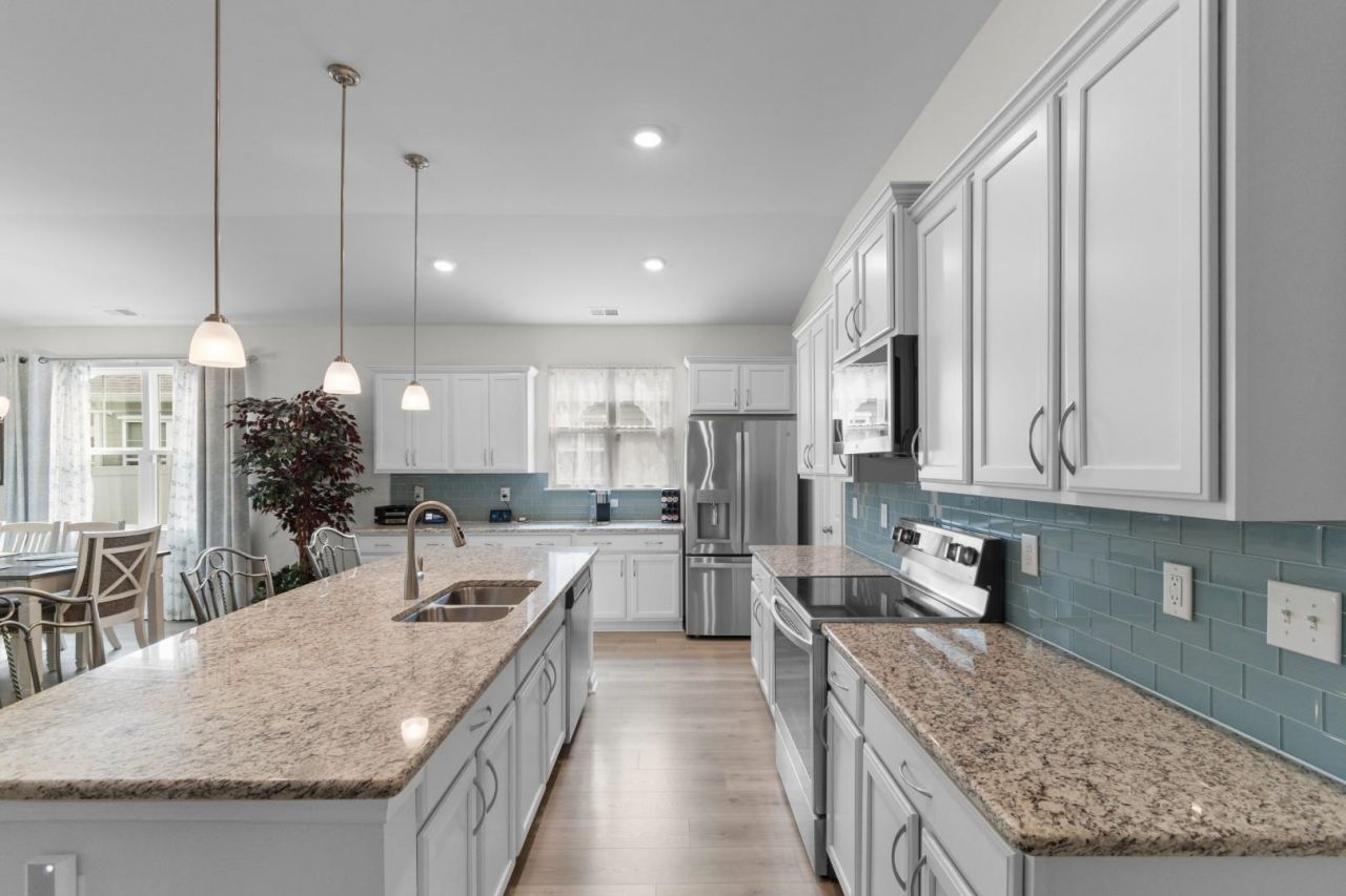 205 Juniata Loop Photo 8
