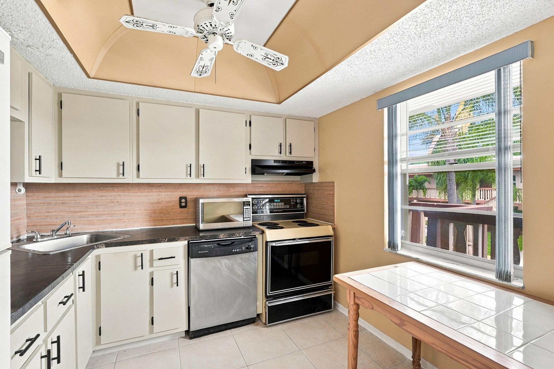 9200 SW 3rd Street, Unit 111, Boca Raton, FL 33428 Photo