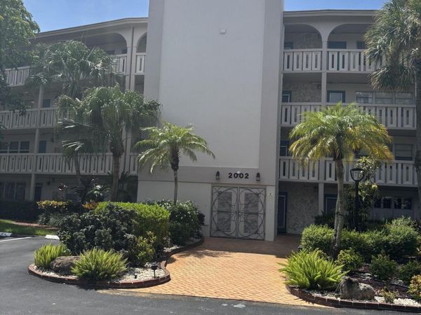 2002 Granada Drive, Unit E1, Coconut Creek, FL 33066