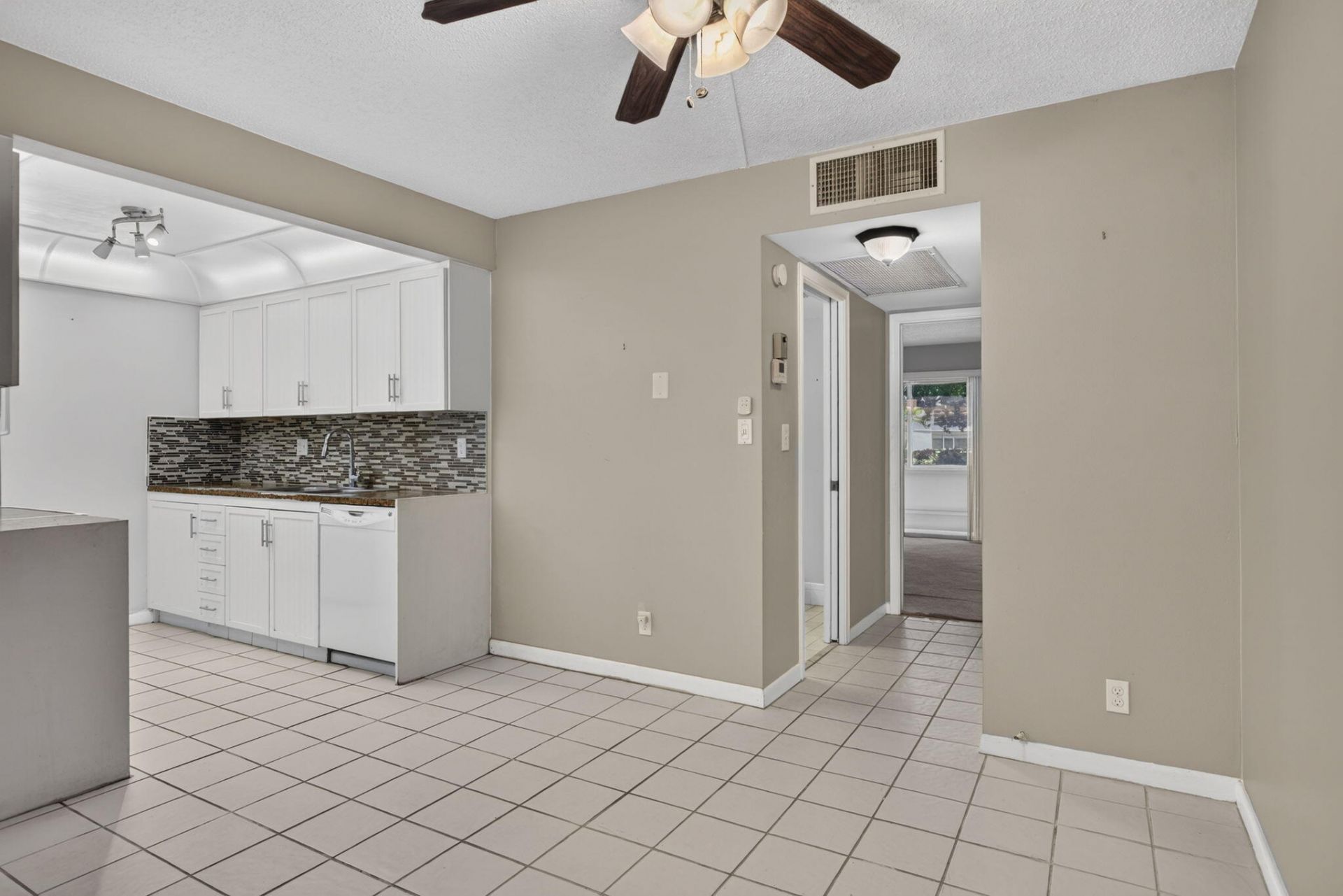 2002 Granada Drive, Unit E1, Coconut Creek, FL 33066 Photo