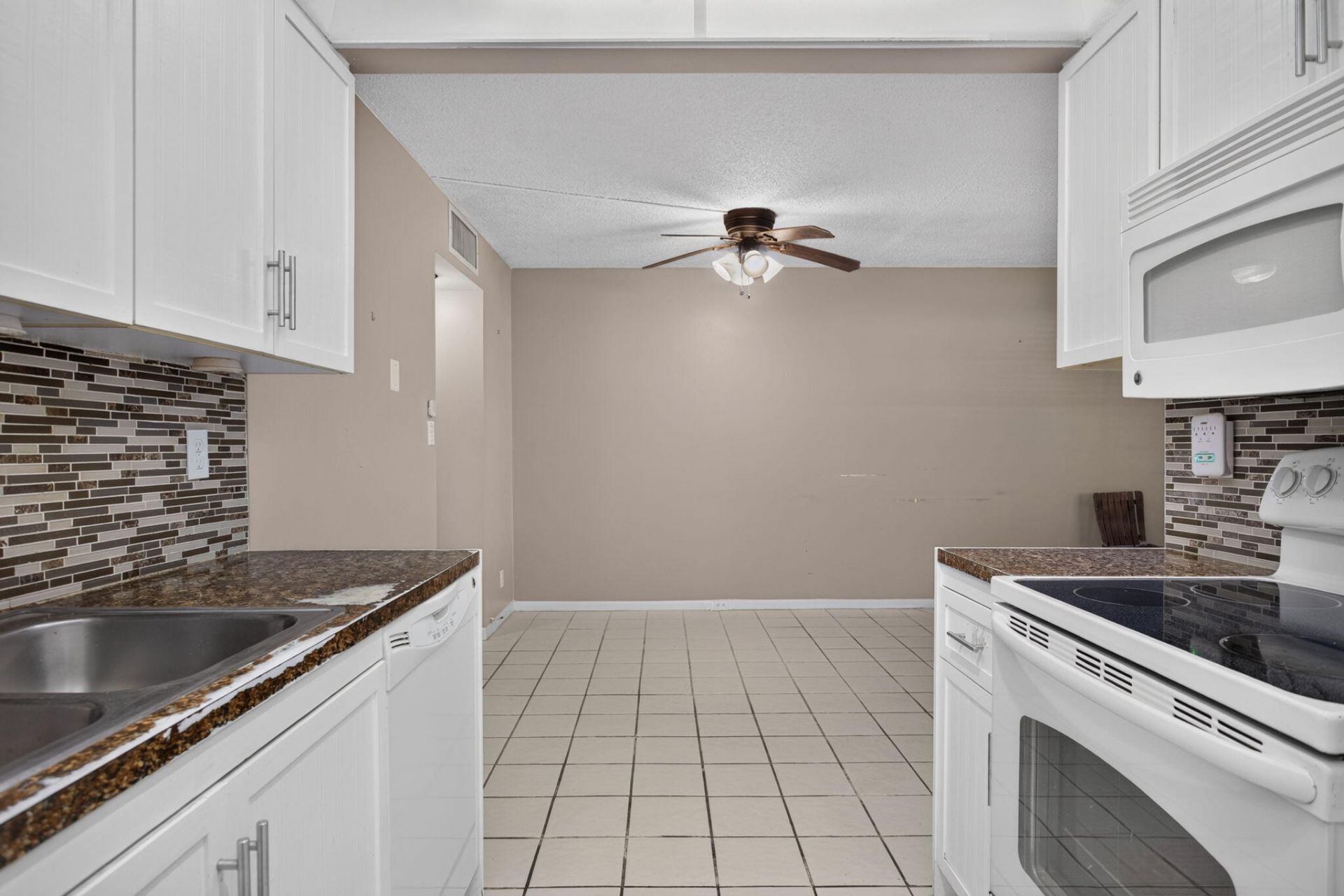 2002 Granada Drive, Unit E1, Coconut Creek, FL 33066 Photo