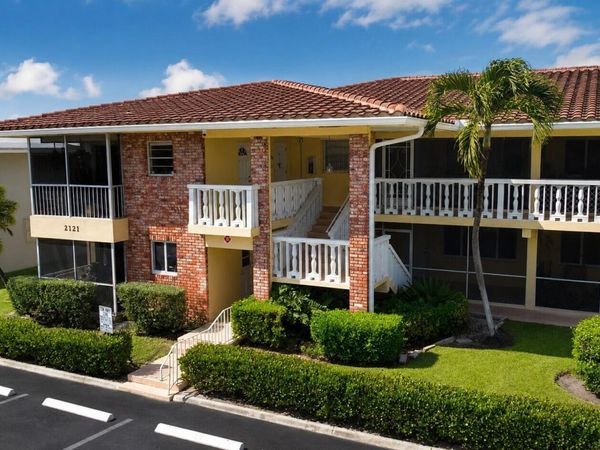 2121 NE 68TH Street, Unit 201, Fort Lauderdale, FL 33308