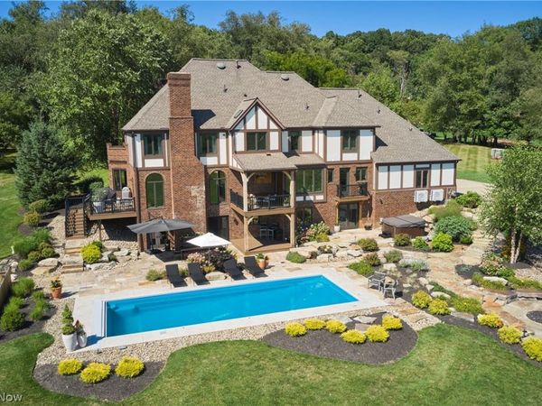 4576 Granger Road , Akron, OH 44333
