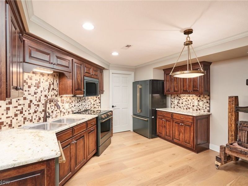 4576 Granger Road, Akron, OH 44333 Photo 41