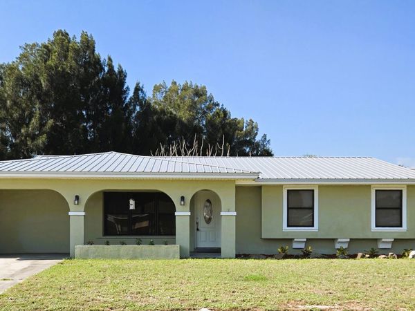 940 Bacon Circle NE , Palm Bay, FL 32905