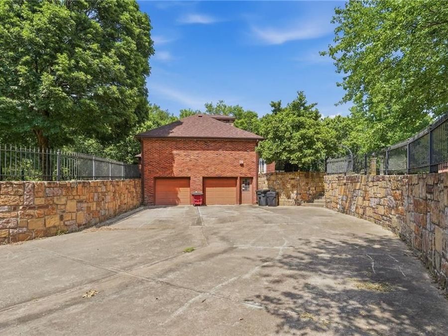 Property Image 47