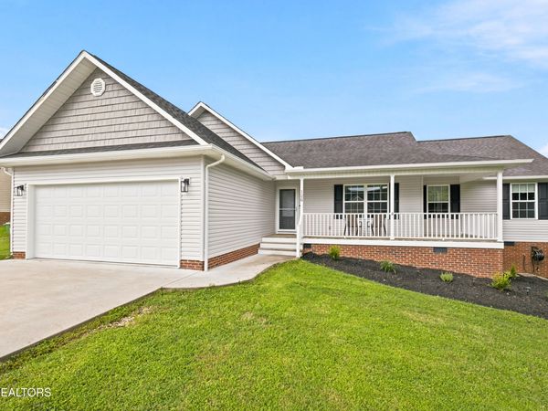126 West Drive, LaFollette, TN 37766