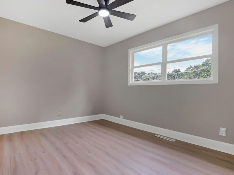 3595 Clearwater Drive, Columbus, OH 43232 Photo 14