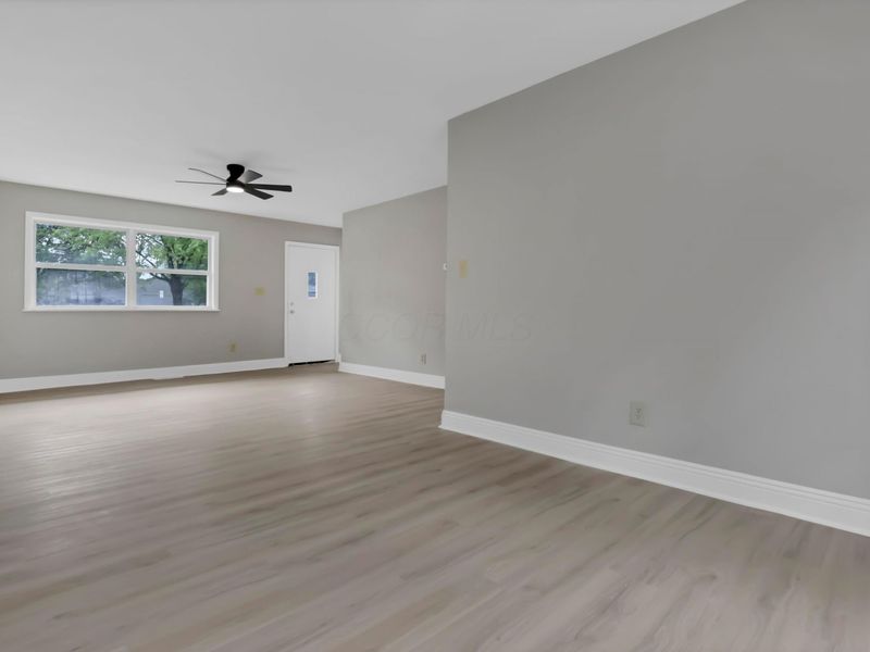 3595 Clearwater Drive, Columbus, OH 43232 Photo 6