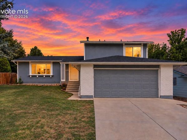 3240 Blue Mountain Way, Colorado Springs, CO 80906