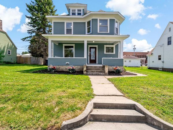 615 1st Street , Kenyon, MN 55946