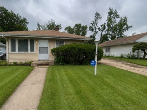 26 W 141 Street, Dixmoor, IL 60426