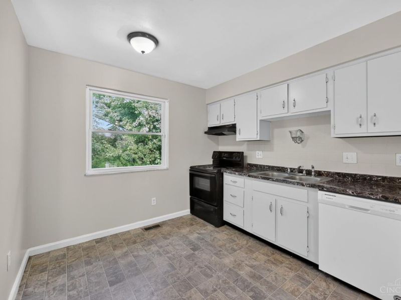 10267 Pippin Road, Colerain Township, OH 45231 Photo 10