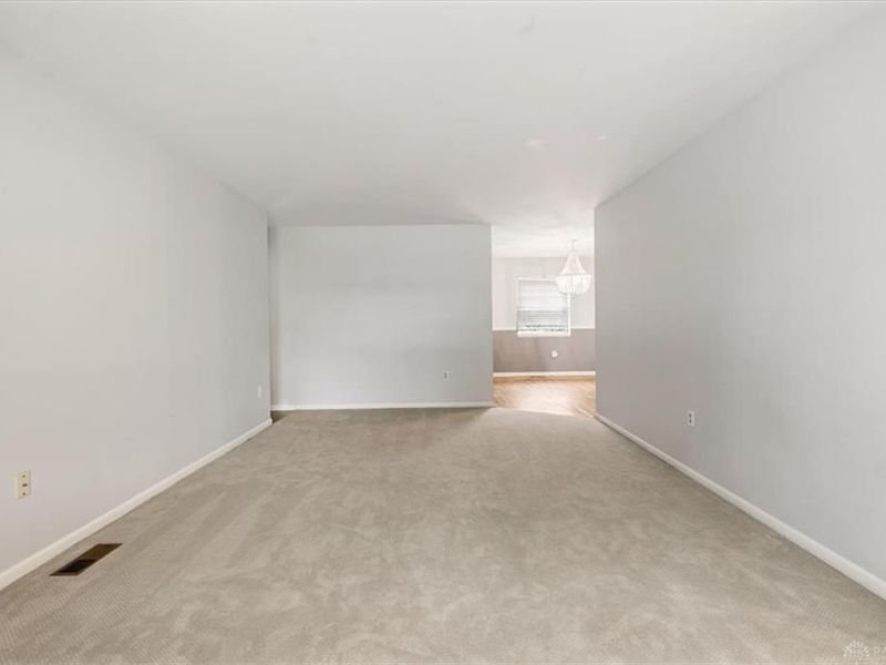 3792 Greenbay Drive, Dayton, OH 45415 Photo 11