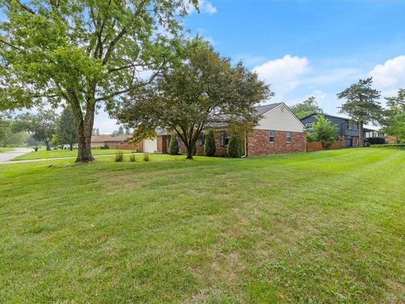 3792 Greenbay Drive, Dayton, OH 45415 Photo 15