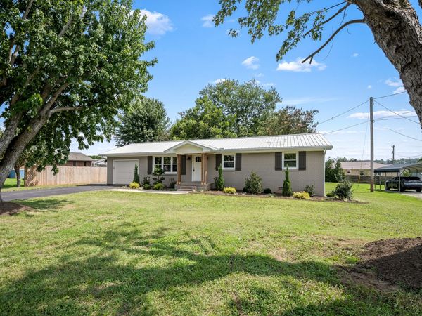 409 Lagoon Dr , McMinnville, TN 37110