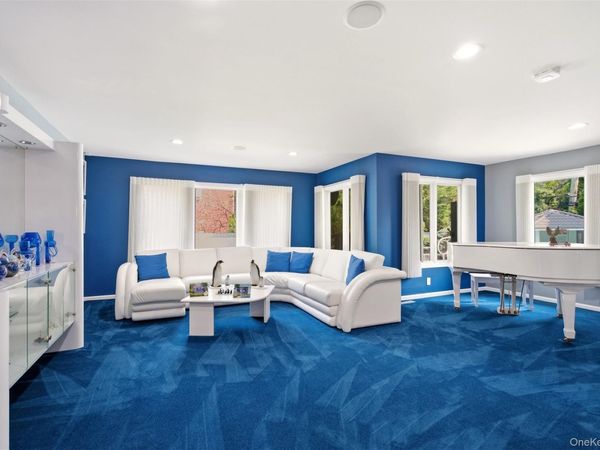 75 Shoreham Drive E, Dix Hills, NY 11746