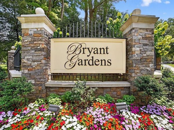 11 Bryant Crescent , Unit 2A, White Plains, NY 10605