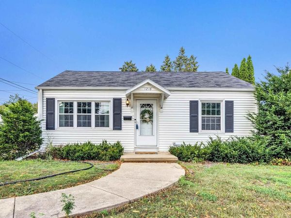 1216 9TH STREET, Green Bay, WI 54304