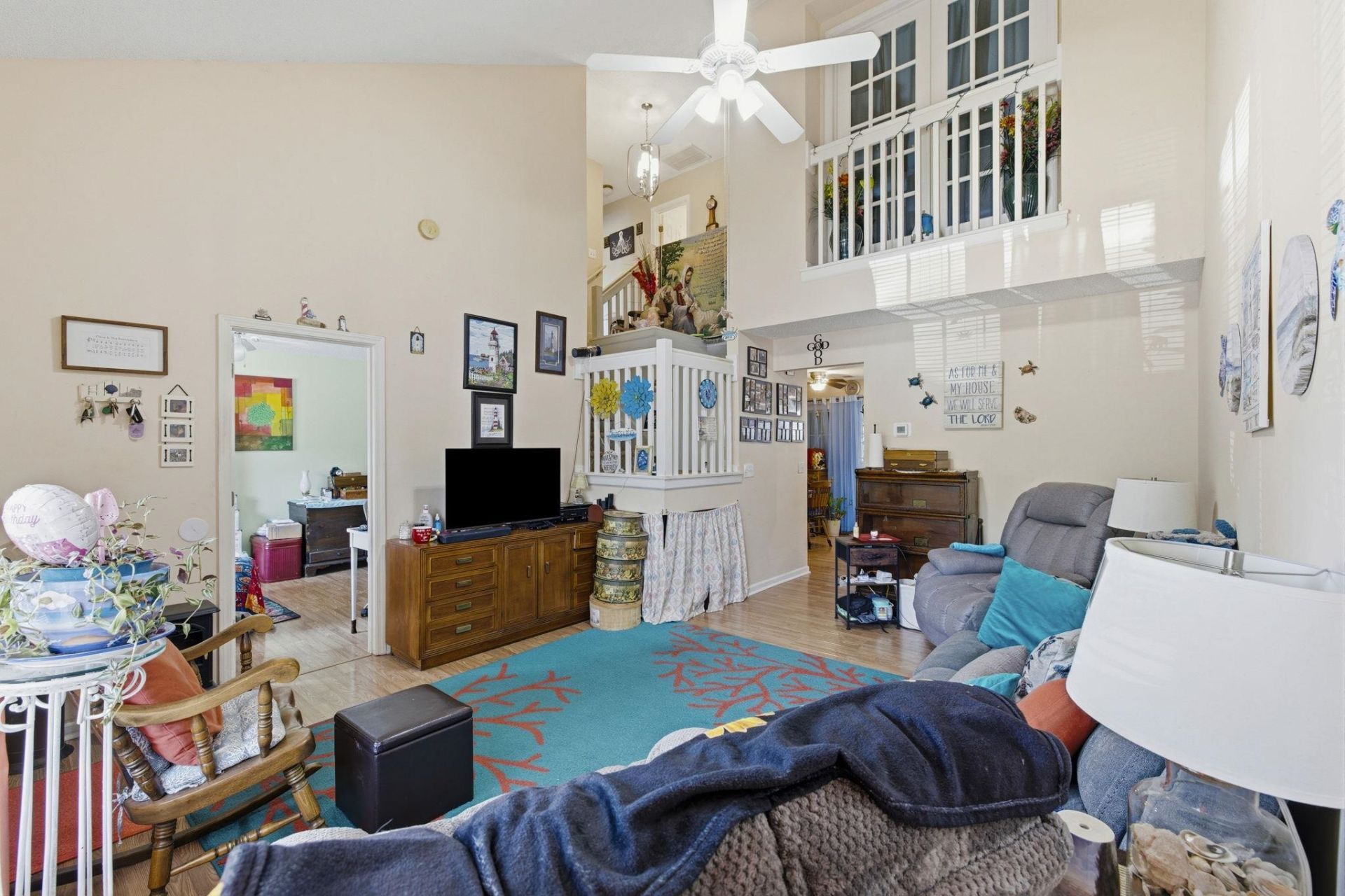 1055 Pinnacle Ln. Photo 9