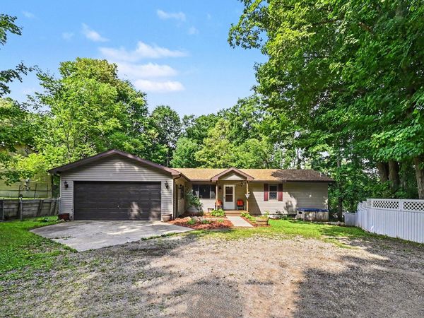 547 S Canal Street, Eaton Rapids, MI 48827