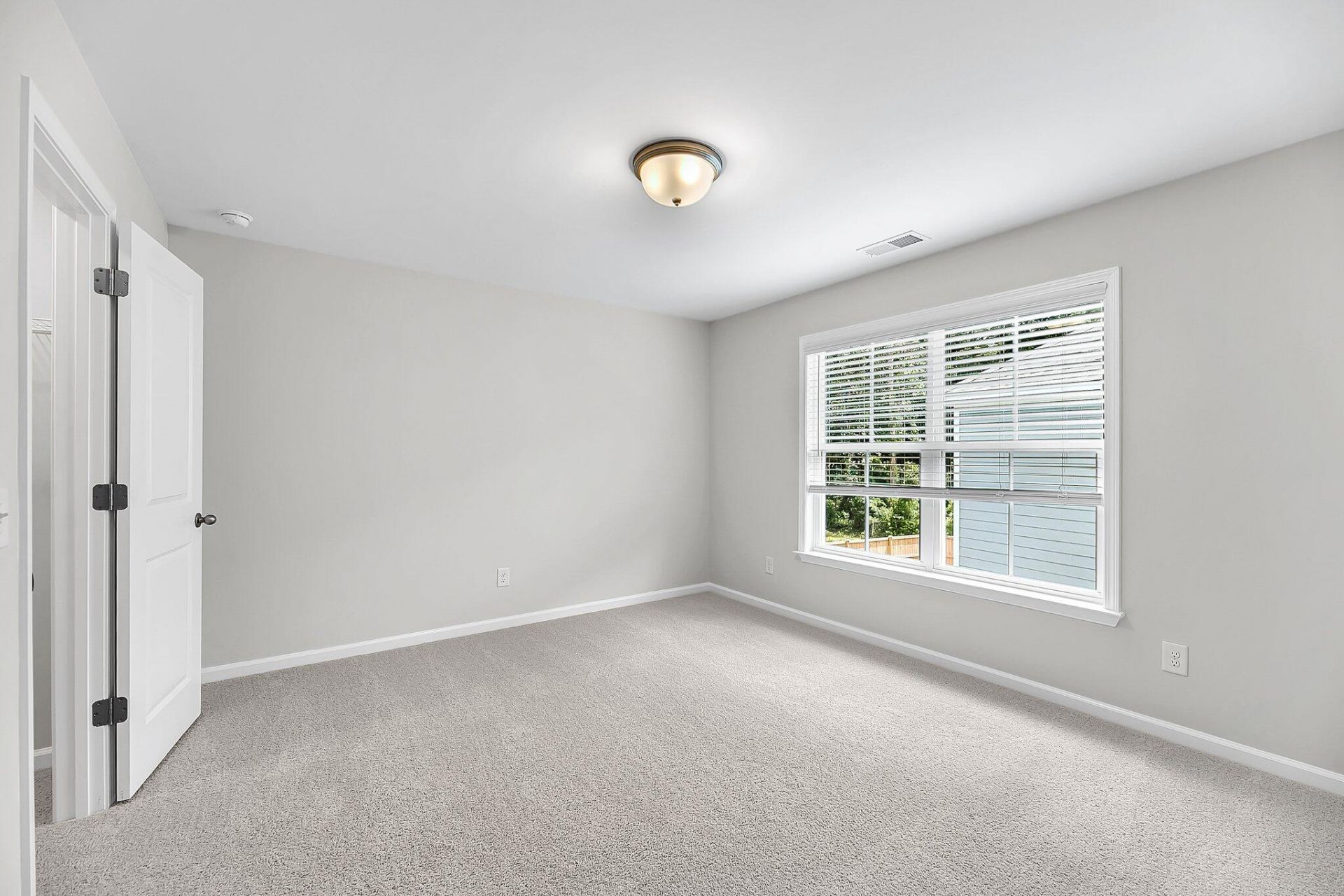 115 Weldin Gate Drive Photo 32