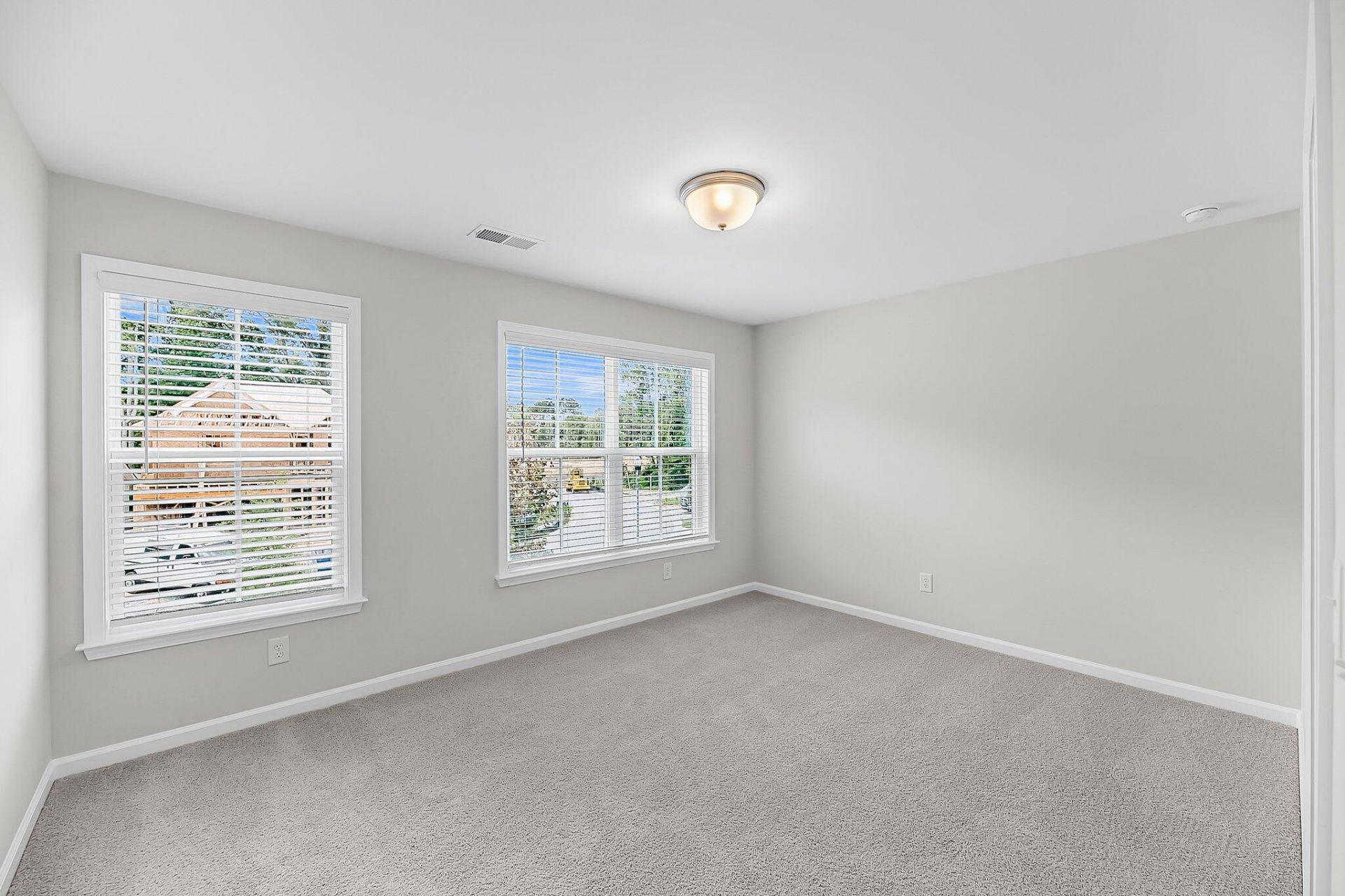 115 Weldin Gate Drive Photo 35