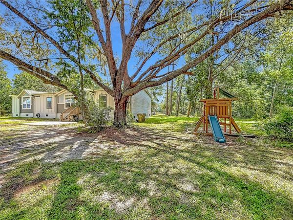 41945 PINE VALLEY DRIVE , PAISLEY, FL 32767