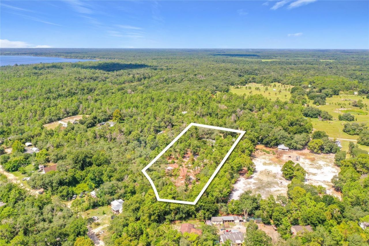 41945 Pine Valley Drive , Paisley, FL 32767 Photo