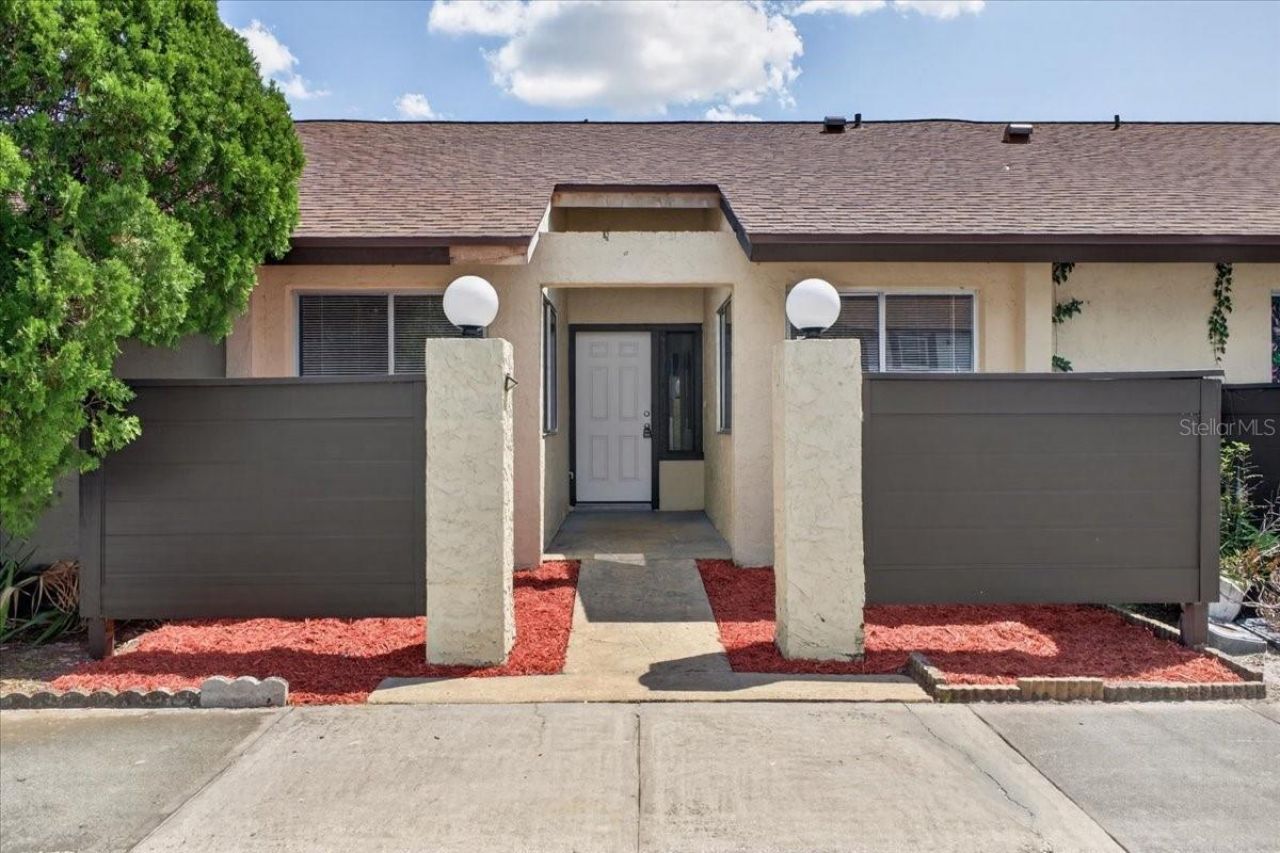 192 Dahlia Village Circle, Unit 72, Orlando, FL 32807 Main Photo