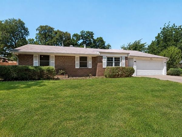 1410 Carswell Terrace, Arlington, TX 76010