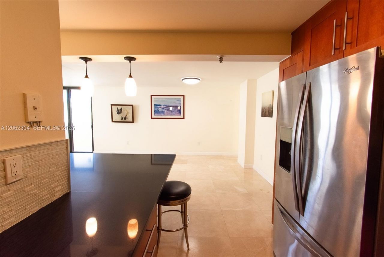1623 Collins Ave , Unit 215, Miami Beach, FL 33139 Photo